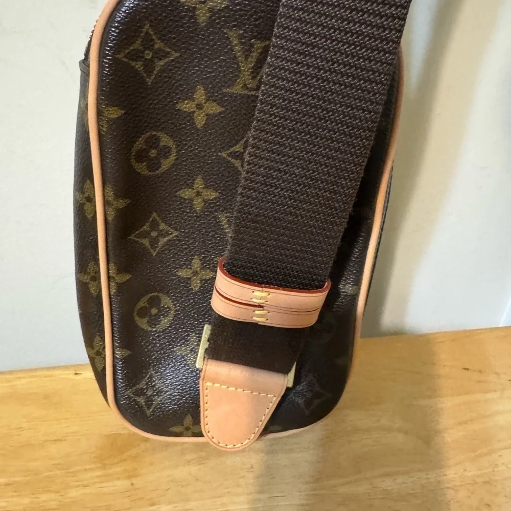 Louis Vuitton Monogram Gange Pochette